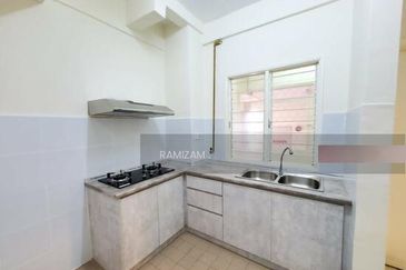 Sri Jelatek Condominium