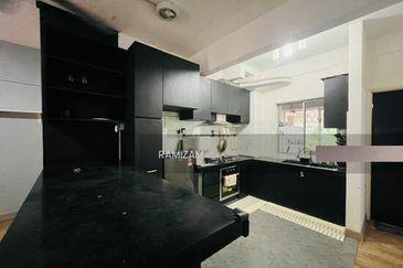 Sri Jelatek Condominium