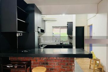 Sri Jelatek Condominium