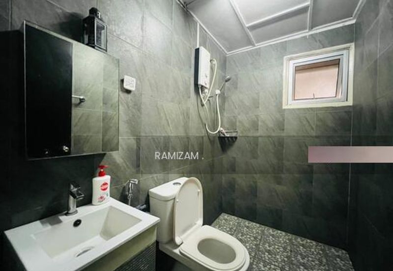 Sri Jelatek Condominium