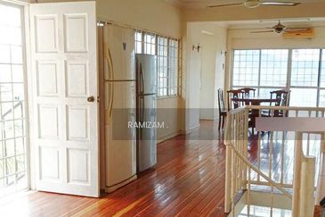 2 Storey Semi D Big Land Nice View Taman Melawati KL For Sale