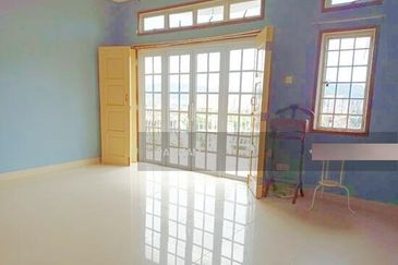 2 Storey Semi D Big Land Nice View Taman Melawati KL For Sale