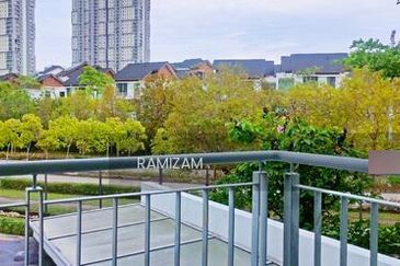 Symphony Hills Schubert