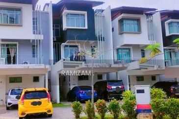 Symphony Hills Schubert