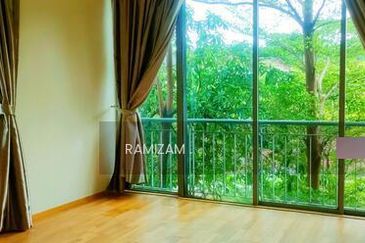 Symphony Hills Schubert