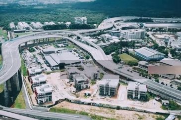 Auto park city kota damansara 3sty Semi-D Factory bu 7,100-11,098 sqft. la 8,826-20,688 sqft 