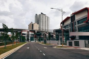 Auto park city kota damansara 3sty Semi-D Factory bu 7,100-11,098 sqft. la 8,826-20,688 sqft 