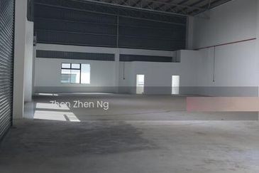 Setia Business Park II, Kempas, Iskandar Malaysia, Factory for Rent 150 Amps ceiling height:8m