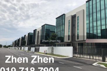 IBP at SiLC, Iskandar Puteri, Gelang Patah, Premier Industrial Lot For Rent come with Cargo Lift