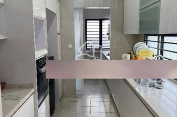 Iris Encorp Cahaya Alam