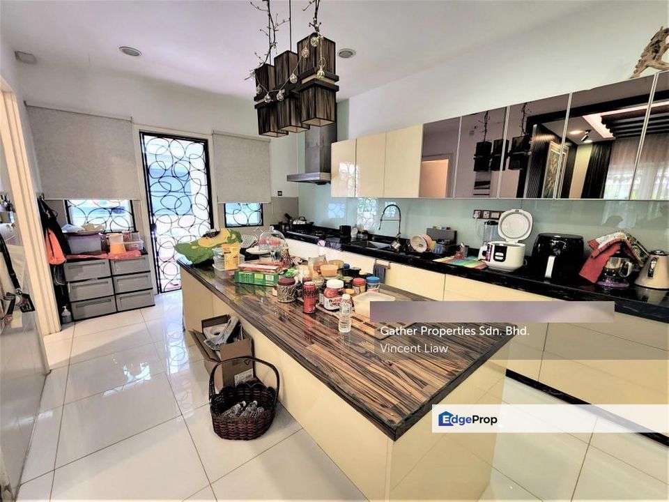 The Rafflesia, Damansara Perdana, Selangor, Petaling Jaya