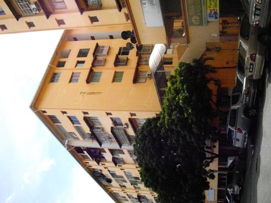 Putra Ria Apartment Taman Pinggiran Putra Puchong South Insights For Sale And Rent Edgeprop My
