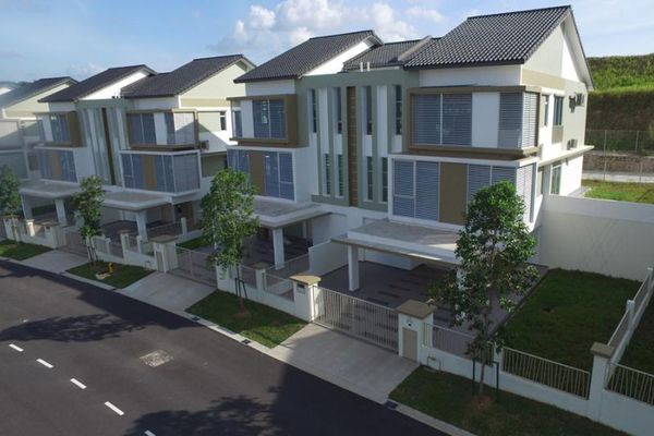 Ejen Jual Rumah Nusa Idaman Bersama Adi