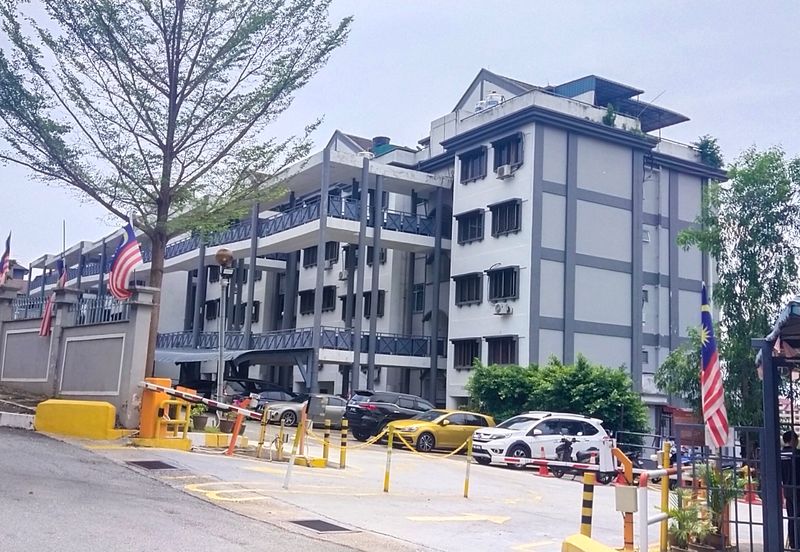 Sri Kinabalu Condominium