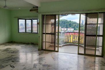 Sri Kinabalu Condominium