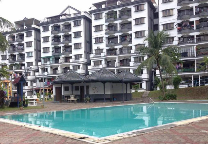 Sri Kinabalu Condominium