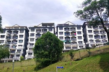 Sri Kinabalu Condominium