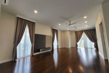 Greenery View 3 Storey Superlink @ Mont Kiara