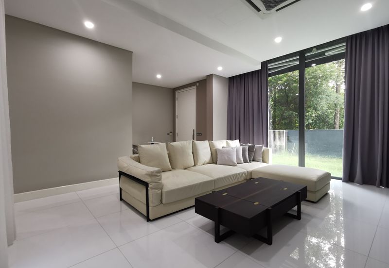 East Residence @ KLGCC