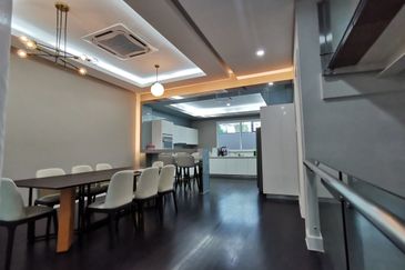 East Residence @ KLGCC