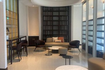 Luxury residence neighbouring to Courtyard by Marriott: Top Residency @ Setia Alam 