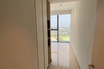 Luxury residence neighbouring to Courtyard by Marriott: Top Residency @ Setia Alam 