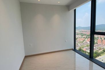 Luxury residence neighbouring to Courtyard by Marriott: Top Residency @ Setia Alam 