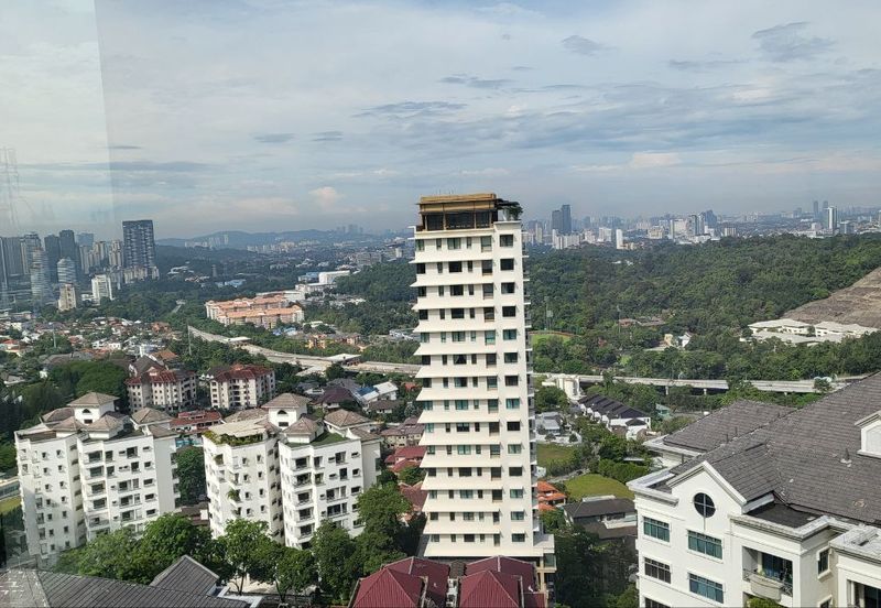 A New Luxury Low Density Condo @ Pinnacle Bangsar