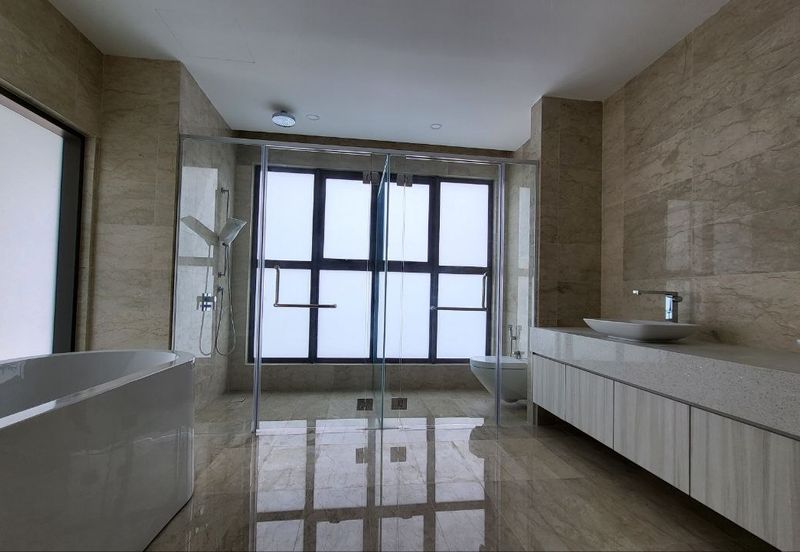 A New Luxury Low Density Condo @ Pinnacle Bangsar