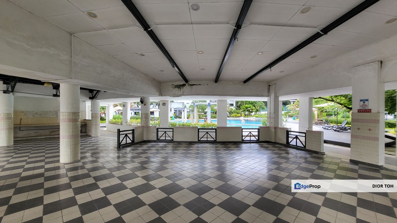 Retail Space with pool view at Mont Kiara, Kuala Lumpur, Mont Kiara