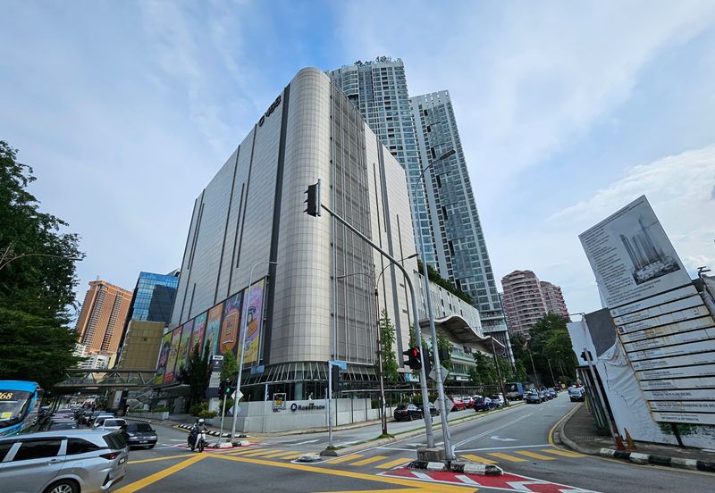 Retail Lots for Rent in the Heart of Bukit Bintang. Calling artisans and creatives to showcase their brand!