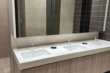 The MET Corporate Towers