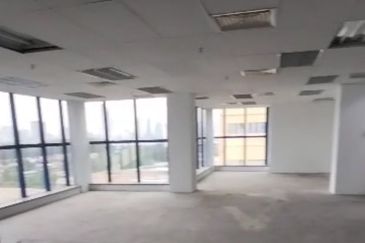 Space for Rent @ Bangunan Cube, Petaling Jaya. Walking distance to Asia Jaya LRT Station.