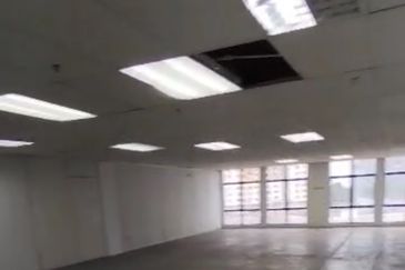 Space for Rent @ Bangunan Cube, Petaling Jaya. Walking distance to Asia Jaya LRT Station.