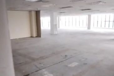 Space for Rent @ Bangunan Cube, Petaling Jaya. Walking distance to Asia Jaya LRT Station.