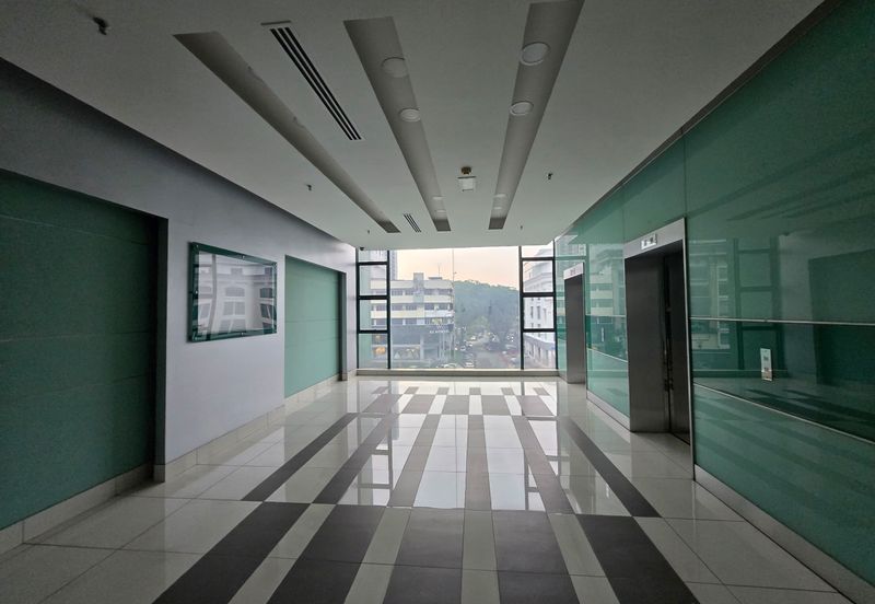 8 Storey Enbloc Commercial Building For Sale @ KL