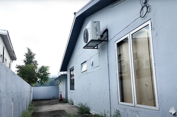 2 storey Commercial Bungalow with Main Road Frontage @Bangsar. Walking distance to Bangsar Village.