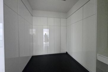 Commercial space with Panoramic Views of the KL City Skyline @ Regent Suites, Damansara Heights. Next to Pavilion Damansara Heights Mall.