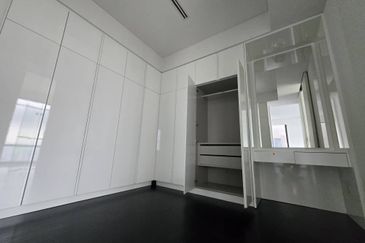 Commercial space with Panoramic Views of the KL City Skyline @ Regent Suites, Damansara Heights. Next to Pavilion Damansara Heights Mall.