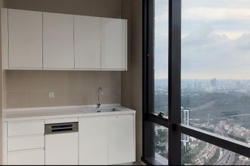 Commercial space with Panoramic Views of the KL City Skyline @ Regent Suites, Damansara Heights. Next to Pavilion Damansara Heights Mall.