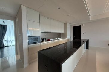 Luxury Condo For Sale @Pavilion Damansara Heights