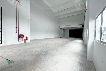 Brand New 2.5-Storey Semi D Factory at Taman Industri 21, Balakong