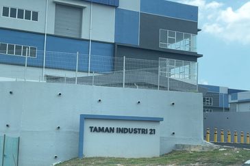 Brand New 2.5-Storey Semi D Factory at Taman Industri 21, Balakong