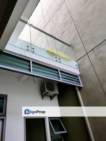 Triple Storey House Karisma Hill @Seri Kembangan For Rent, Selangor, Puchong South