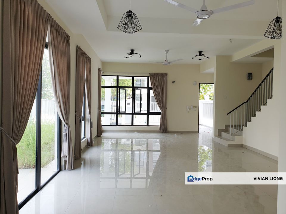 3sty CORNER AVENS RESIDENCE, SOUTHVILLE CITY BANGI for Rental RM3,200