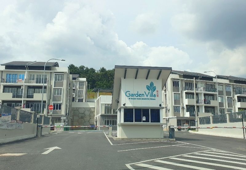 Taman Tasik Semenyih (Lake Residence)