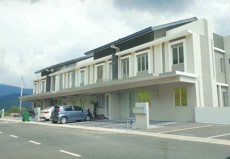 Taman Tasik Semenyih (Lake Residence)