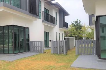 Lepironia Gardens, Setia Eco Glades