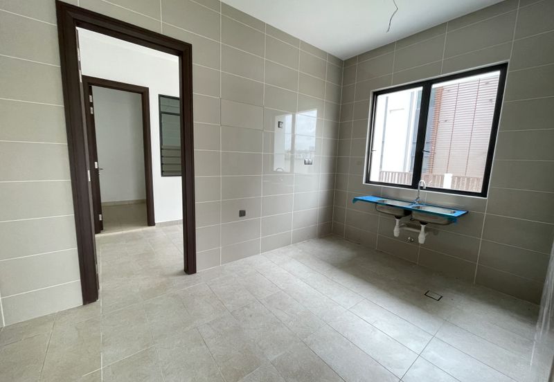 Isle of Botanica, Setia Eco Glades