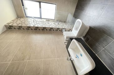 Isle of Botanica, Setia Eco Glades